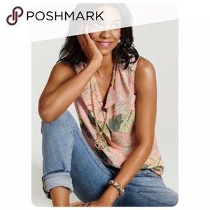 Cabi      Small       Pink, greens, and tans.